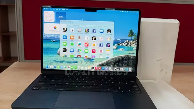Apple MacBook Air 2025 M4 16GB RAM 256GB SSD - 1