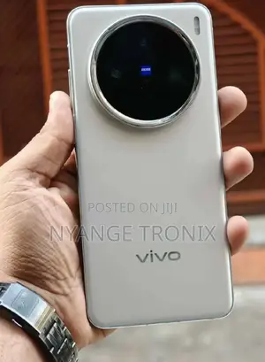 Vivo X200 256GB Gray (Refurbished)