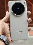 Vivo X200 256GB Gray (Refurbished) - 1