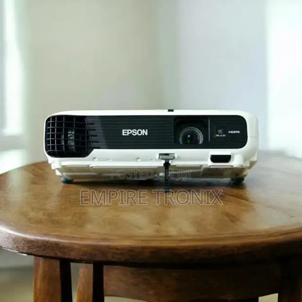Epson EB-S41 Portable 3LCD Projector - 1