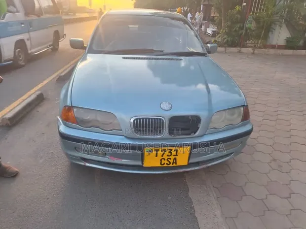 BMW 318i 2000 Gray - 1