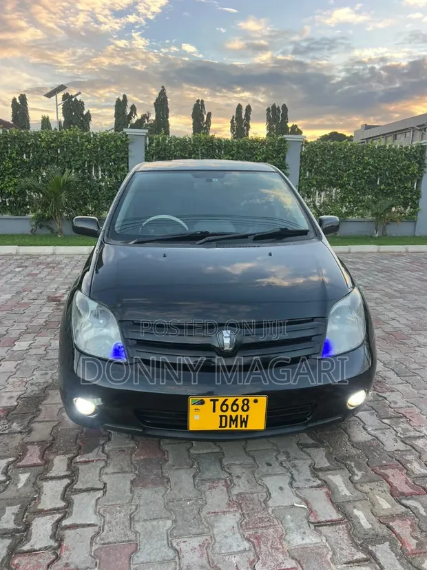 Toyota IST 2006 Black - 1