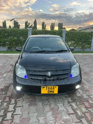 Toyota IST 2006 Nyeusi