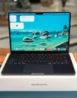Apple MacBook Pro 2025 M5 14" 512GB SSD 16GB RAM - 2