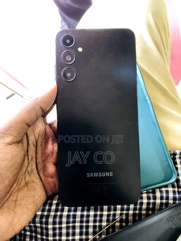 Samsung Galaxy A05s 128GB Black - 1