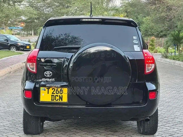 Toyota RAV4 2008 Nyeusi - 1