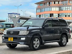 Toyota Land Cruiser VX 2005
