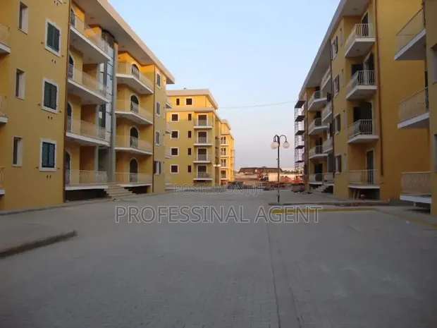 Furnished 3-Bedroom Apartment for Rent in Msasani Barbecue, Kinondoni - 1
