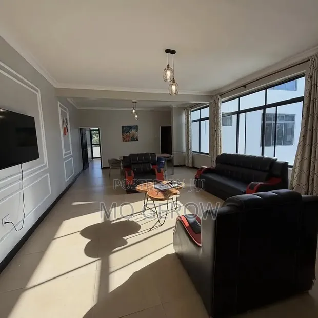 Furnished 2 Bedroom Apartment in Oyster Bay for Rent - 1