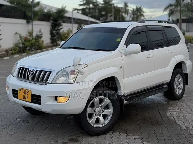 Toyota Land Cruiser Prado 2006 White - 1