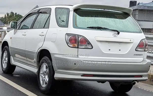 Toyota Harrier 2000 - White - 1