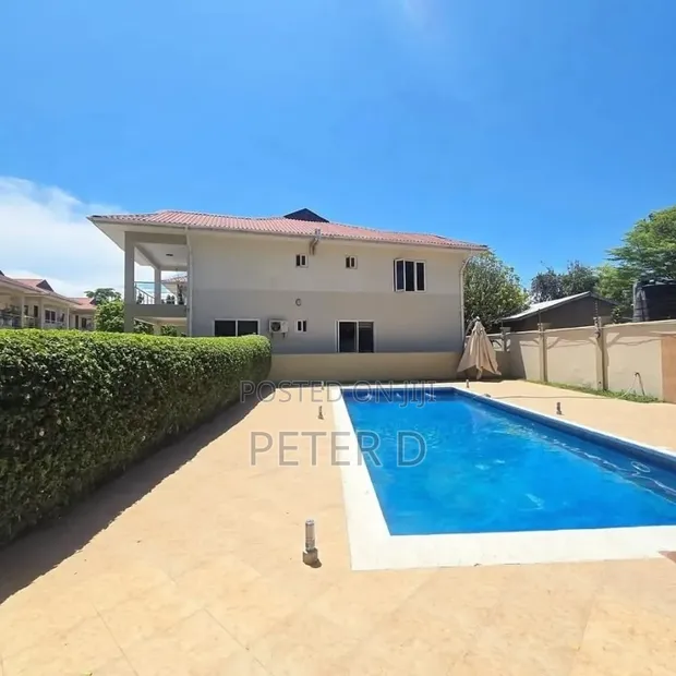 Furnished 4-Bedroom Villa for Rent in Oyster Bay - 1