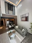 Ghorofa ya Duplex yenye Chumba 1 cha Kulala, Imejengwa Samani, Oyster Bay, kwa Kodi - 3