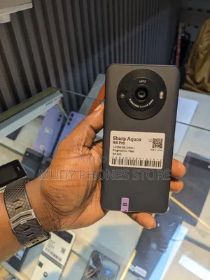 Sharp Aquos R8s Pro 256GB Black