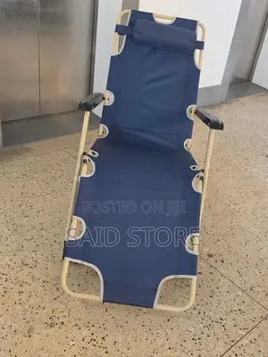 Blue Portable Folding Beach Chair with Steel Frame