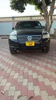 Volkswagen Touareg 2006 Black - 1