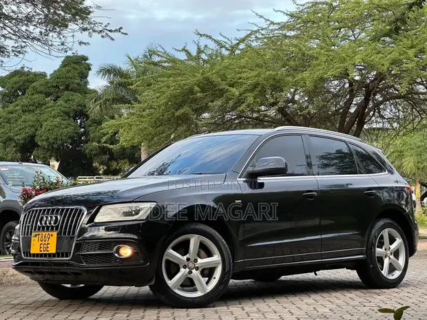 Audi Q5 2.0 TDI Quattro 2012 Nyeusi - 1