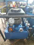 Hydraulic Lifting Machine Jack (200 Ton Total) - 1