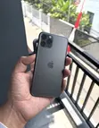 Apple iPhone 11 Pro 256GB Nyeusi (Iliyo tumika Dubai) - 3