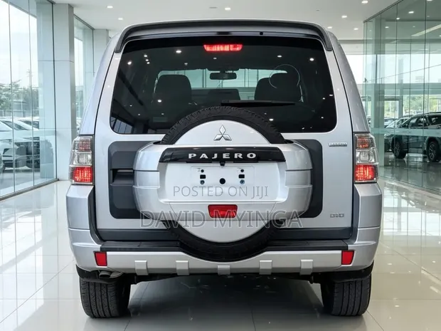 Mitsubishi Pajero 2011 Exceed/Shogun - 1