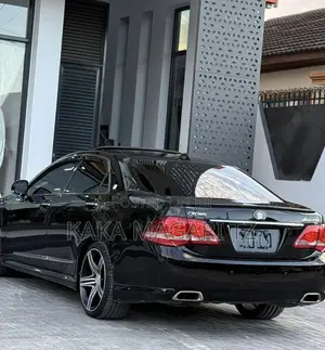 Toyota Crown Athlete 2009