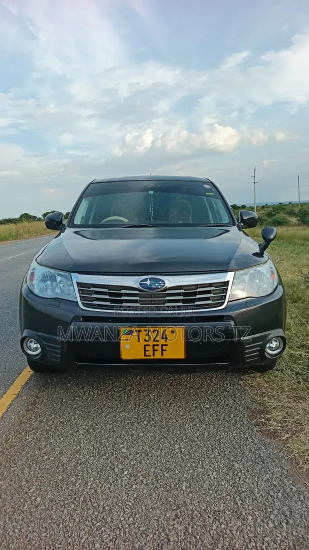 Subaru Forester XT 2009 Nyeusi - 1