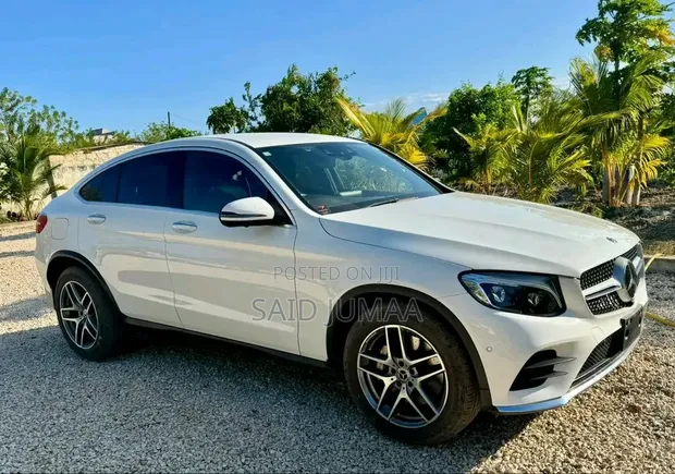 Mercedes-Benz GLC-Class 2017 White - 1