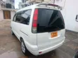 Toyota Noah 2001 - Nyeupe - 1