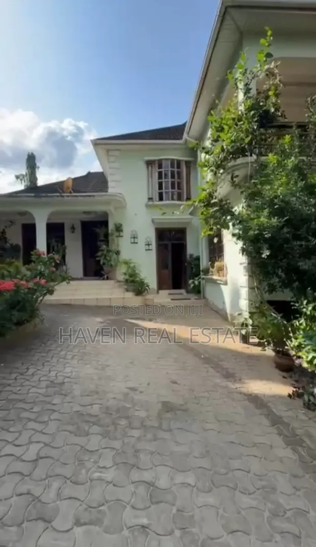 4 Bedroom House for Sale in Kinondoni, Salasala - 1