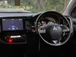 Mitsubishi Outlander 2008 White - 2