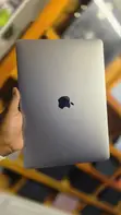 Apple MacBook Pro 2017 16GB i5 256GB SSD - 2