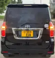 Toyota Noah 2.0 143hp AWD 2008 Black (7 Seater) - 5