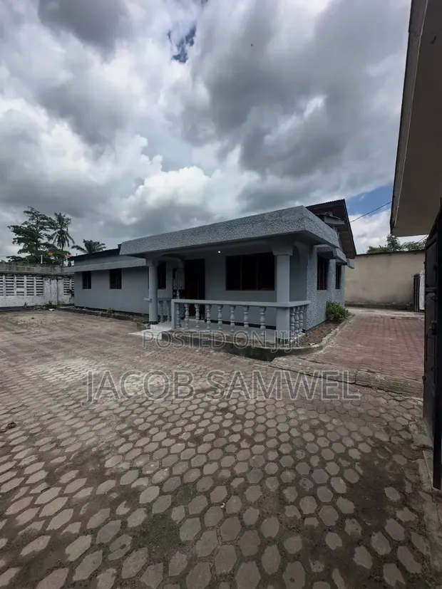 4 Bedroom House for Rent in Mlimani City, Kinondoni - 1