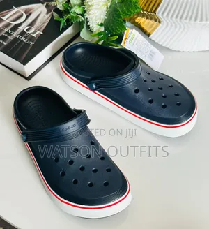 Brand New Crocs Sandals - Men's Size 40-45