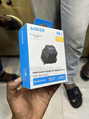 Anker Fast Charger (20W, 2-Port, Black)