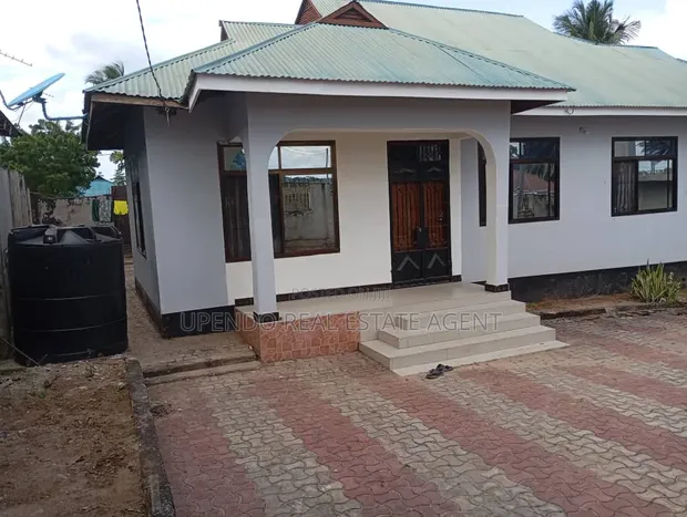 3 Bedroom House for Sale in Kwa Robert Goba - 1