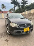 Volkswagen Polo 2009 Nyeusi - 3