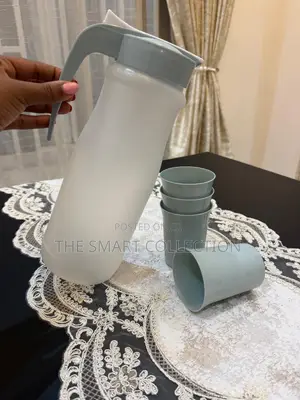 Plastic Jug with 4 Cups