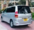 Toyota Noah 2006 Nyeupe - 4