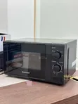 Westpoint Deluxe Manual Microwave Oven 20 Litres - 2