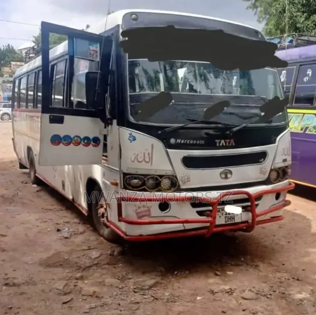 Tata LPO Bus 2007 White - 1