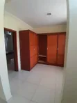 Furnished 4-Bedroom Villa for Rent in Oyster Bay - 4