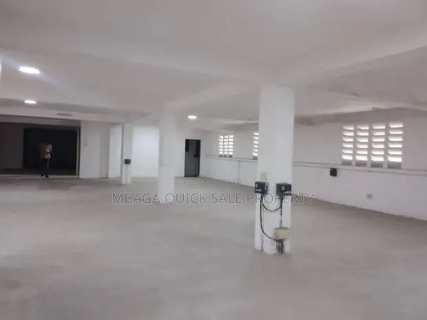 350 SQM Godown, Office & Apartment for Rent - Tabata - 1
