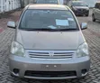 Toyota Raum 2004 Nyeupe - 2