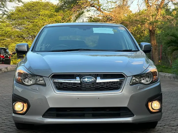 Subaru Impreza 2014 Silver - 1