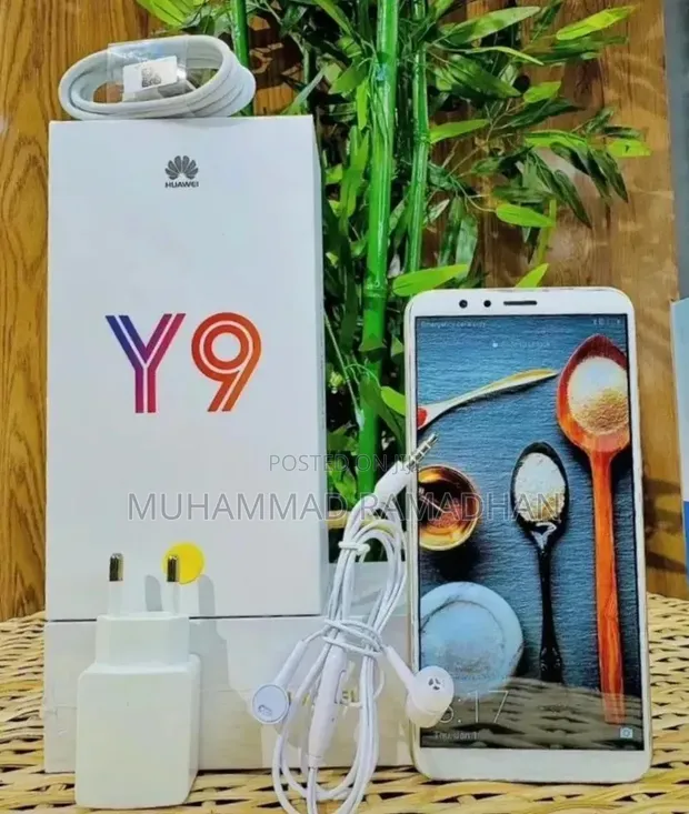 New Huawei Y9 128GB Black - 1