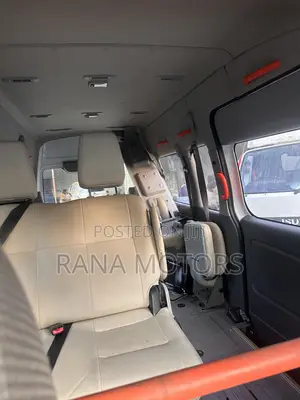 Nissan Caravan (Urvan) 2013 - White