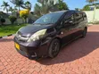 Toyota ISIS 2012 Gray - 4