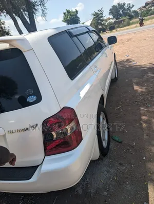 Toyota Kluger 2007 Nyeupe