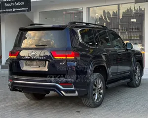 Toyota Land Cruiser ZX 2023